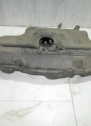 Паливний бак toyota avensis t25 2003-2008