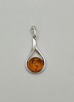 Кулон серебряный с янтарем 1,87 г