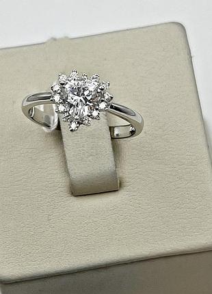 Кольцо серебряное с кубическим цирконием 18 2,44 г
