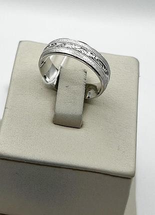 Кольцо серебряное 17 3,81 г