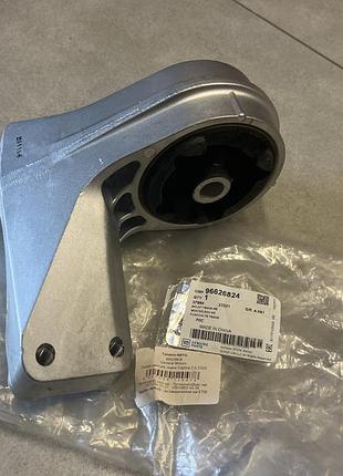 96626828 96626824 опора подушка двигателя задняя chevrolet captiva opel antara 2.0 2.4 3.2