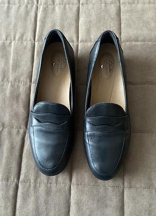 Шкіряні лофери clarks , 39 розмір