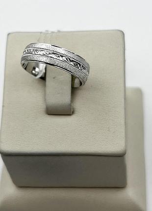 Кольцо серебряное 21,5 3,81 г 3