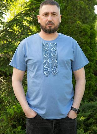 Футболка чоловіча з вишивкою xl, джинс