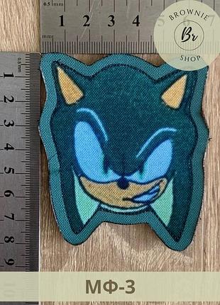Шеврон еж соник фигурный. нашивка sonic. мультяшные патчи на заказ. шевроны на липучке изготовление (мф-3)