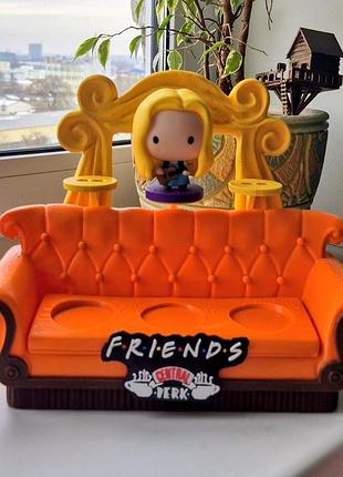 Диван підставка для друзів friends з mcdonald's