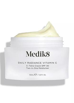 Medik8 daily radiance vitamin c c-tetra cream spf 30 two-in-one moisturiser денний крем 2 в 1 із вітаміном c та spf 30 для сяйва ш