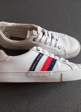 Кеди, туфлі tommy hilfiger