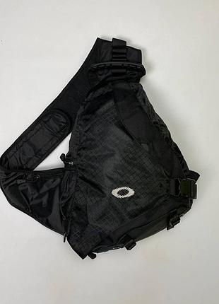 Сумка oakley sling bag gorpcore месссенджер через плечо