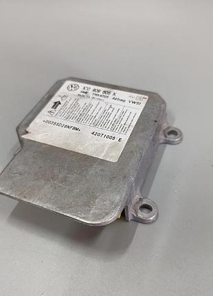 Skoda vw seat блок управления подушками безопасности 1k0909605k