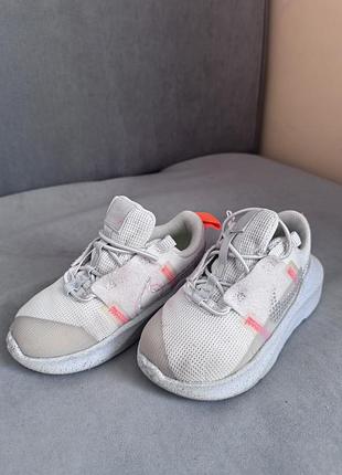Кросівки nike