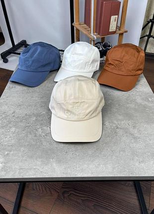 Нейлонова кепка loro piana ( 7 кольорів ) бежевый