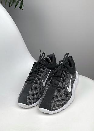 Оригінальні кросівки nike superflyte розмір 41 устілка 26.5