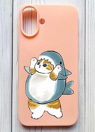 Матовый персиковый чехол на iphone 16 plus котенок акула (принт 379)