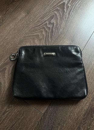 Чорний клатч nine west