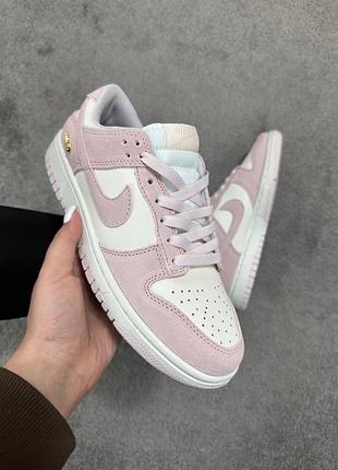 Жіночі кросівки nike sb dunk low pink metallic gold