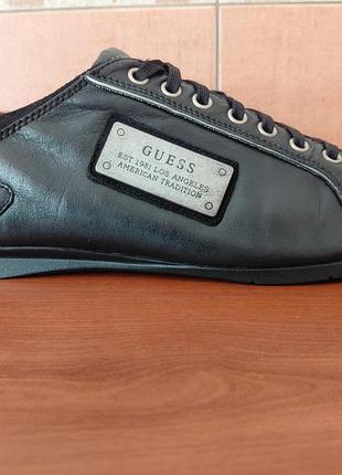 Кросівки шкіряні guess