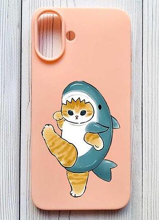 Матовый персиковый чехол на iphone 16 plus котенок акула (принт 380)