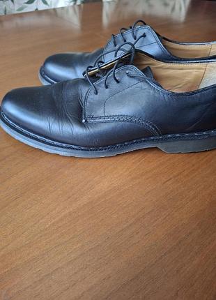 Мужские кожаные туфли dr. martens