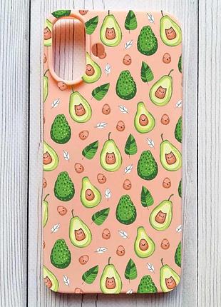 Матовый персиковый чехол на iphone 16 plus авокадо с котиками (принт 301)