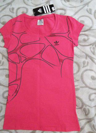 Спортивна футболка