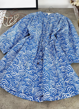 Великолепное голубое-белое льняное платье с принтом h&amp;m