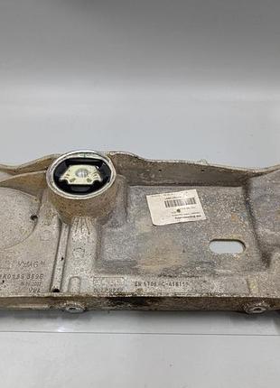 Skoda vw seat подрамник (балка передней подвески) 1k0199369g