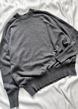 Сірий стильний светр оверсайз  зі 100% вовни,  zara