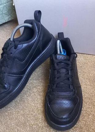 Кроссовки nike р.35.5 оригинал