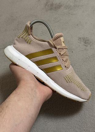 Adidas swift run 38р 24см кросівки оригінал