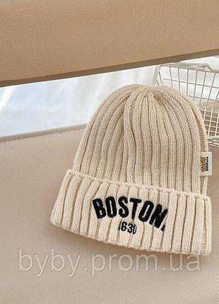Стильна дитяча шапка з написом boston молочний