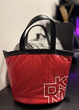 Маленька сумка dkny