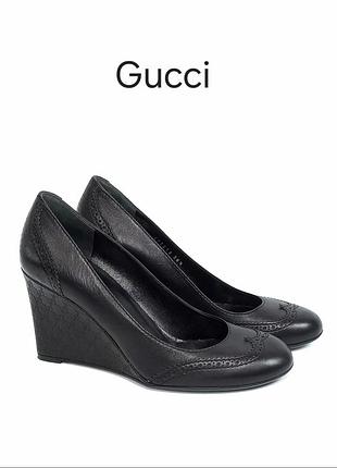 Шкіряні жіночі туфлі gucci оригінал