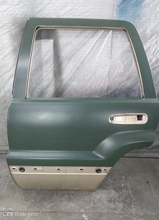 Дверь задняя левая jeep grand cherokee ii wj/ wg, 55136701ad