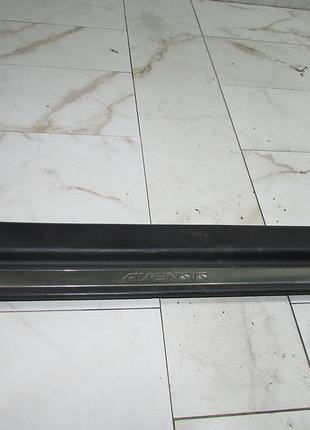 Передня ліва накладка на поріг внутрішня toyota avensis t25 2003-2008