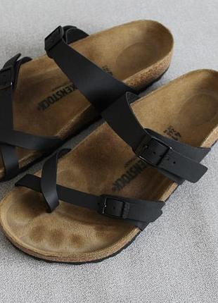 Стильні та актуальні сандалі birkenstock mayarj чорного кольору