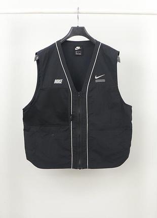 Чоловіча нейлонова жилетка nike