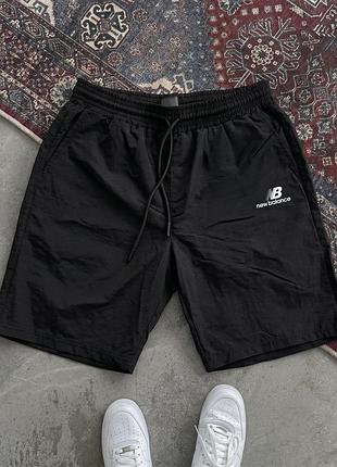 Шорти new balance