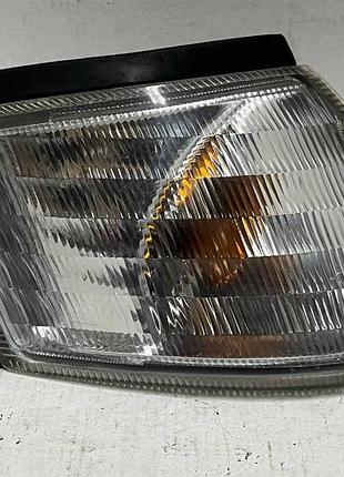 Поворотник (поворот) передний правый для nissan primera p-11.