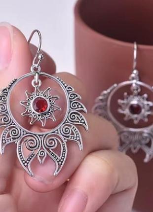 Сережки сріблястого кольору