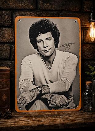 Металева вінтажна табличка "том джонс (tom jones) з автографом" 14х20 см