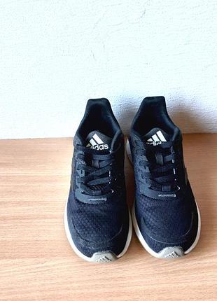 Отличные кроссовки adidas 32 р. стелька 20,5 см.