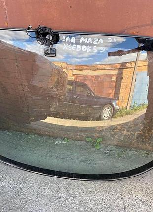 Стекло заднее с антеной для mazda xedos 9.