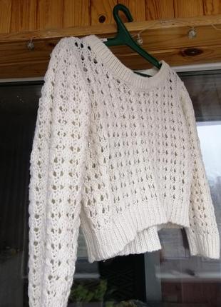 Белоснежный  вязаный топ кроп