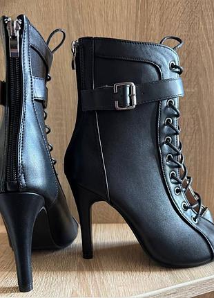 Туфлі для танців high heels