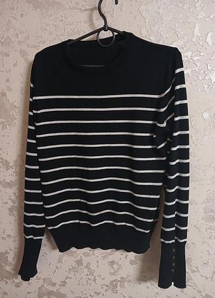 Кофточка,размер 48,цена 330 гр.