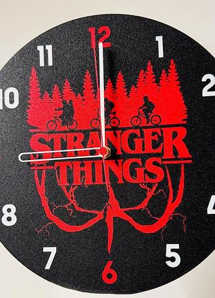 Годинник настінний stranger things для фанатів дивні дива (d240mm)