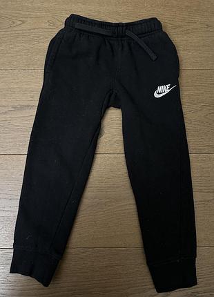 Спортивні штани nike
