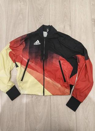 Оригінал adidas, легка вітровка, ідеальна на весну/осінь