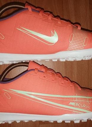 Сороконожки nike mercurial vapor 14 club tf размер 42 длина потолков 26.5 см